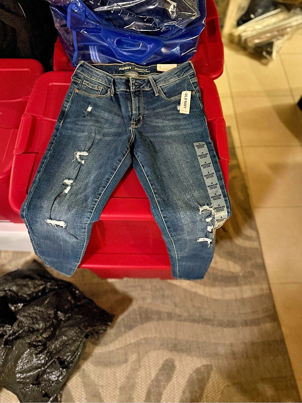 New Old Navy Mid-Rise Rockstar Super Skinny Distressed Jeans Girls Size 4 Distre